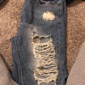 Ripped Boyfriend Jeans